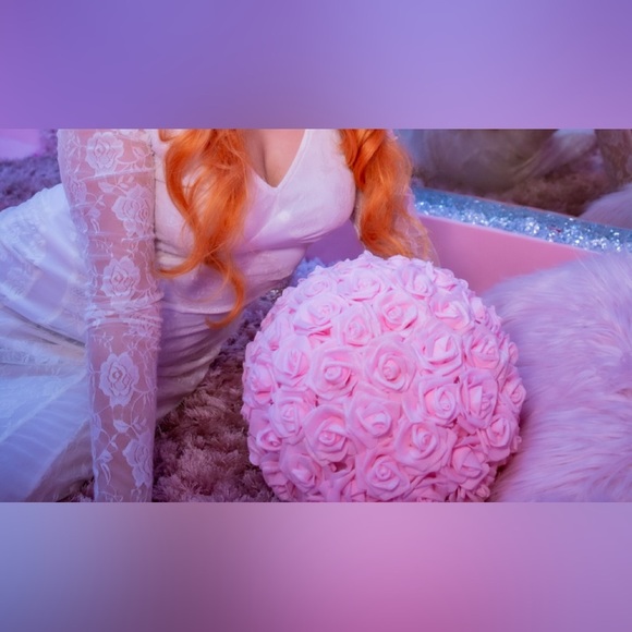 Ark & Co. Long Sleeve Floral Wedding Dress with Train | US Size S - Picture 11 of 13